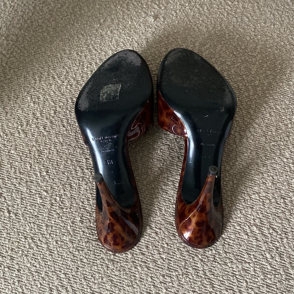 Saint Laurent Patent Leather Printed Heels - Picture 4 of 5